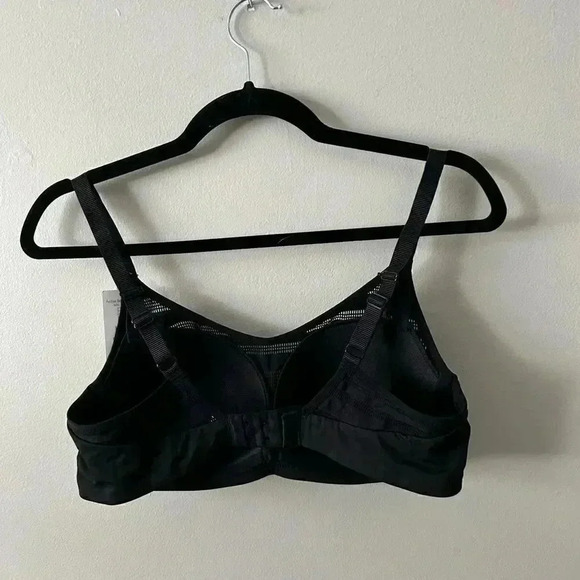 NWT Le Mystere Active Balance Sport Bra  36B - Picture 5 of 6